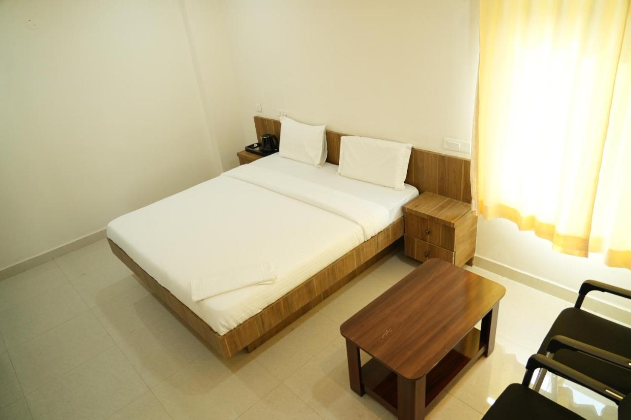 5 Star Grand- Premium Otel Shamshabad Dış mekan fotoğraf