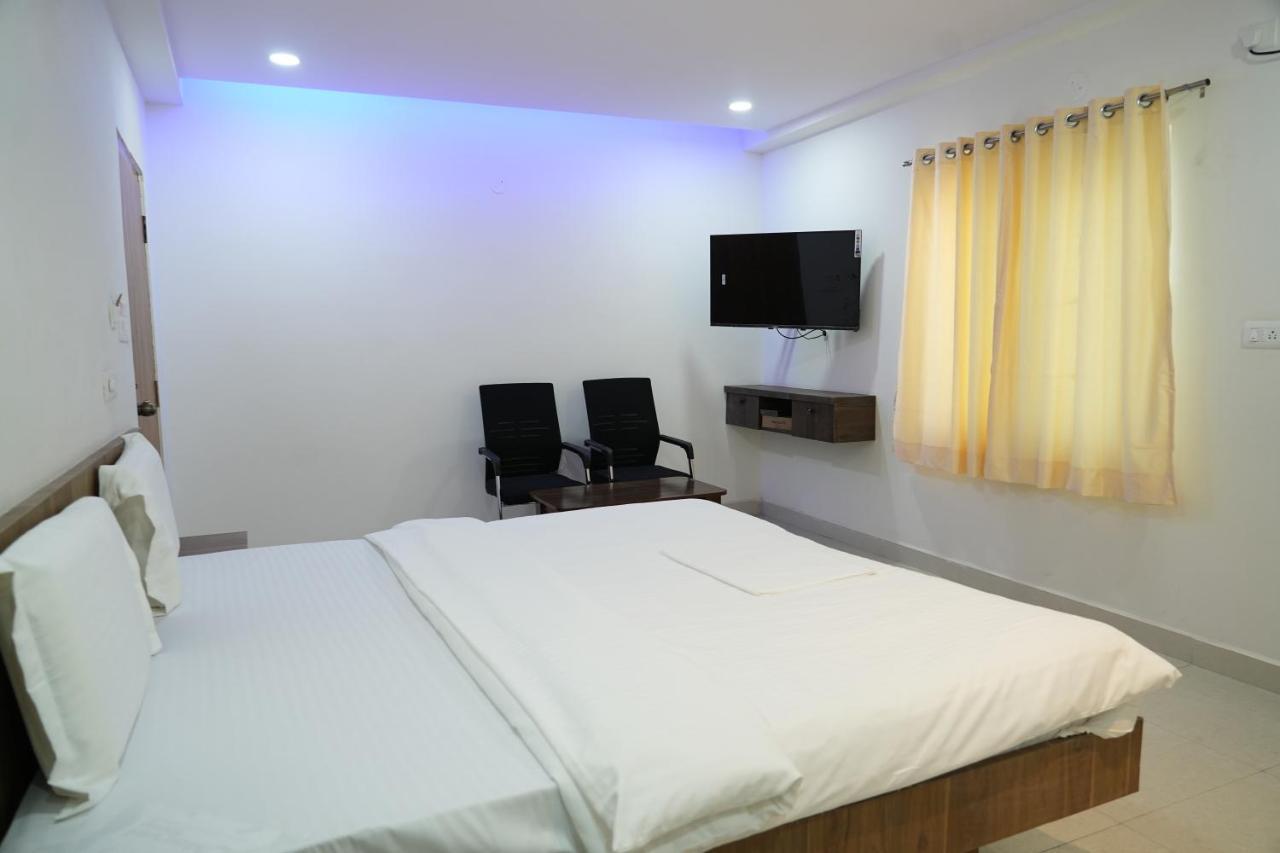 5 Star Grand- Premium Otel Shamshabad Dış mekan fotoğraf