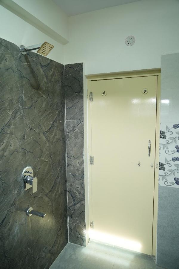 5 Star Grand- Premium Otel Shamshabad Dış mekan fotoğraf