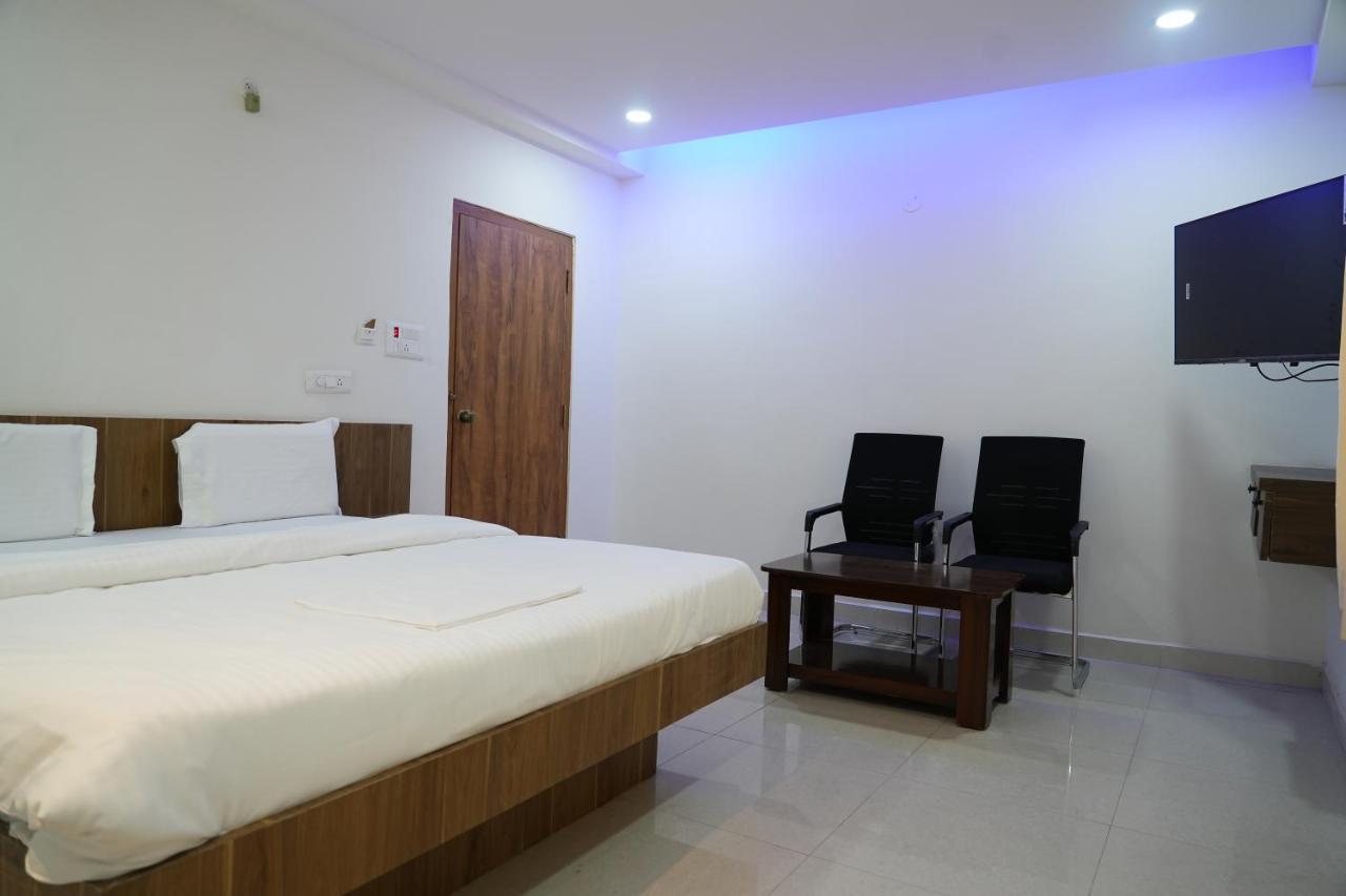 5 Star Grand- Premium Otel Shamshabad Dış mekan fotoğraf