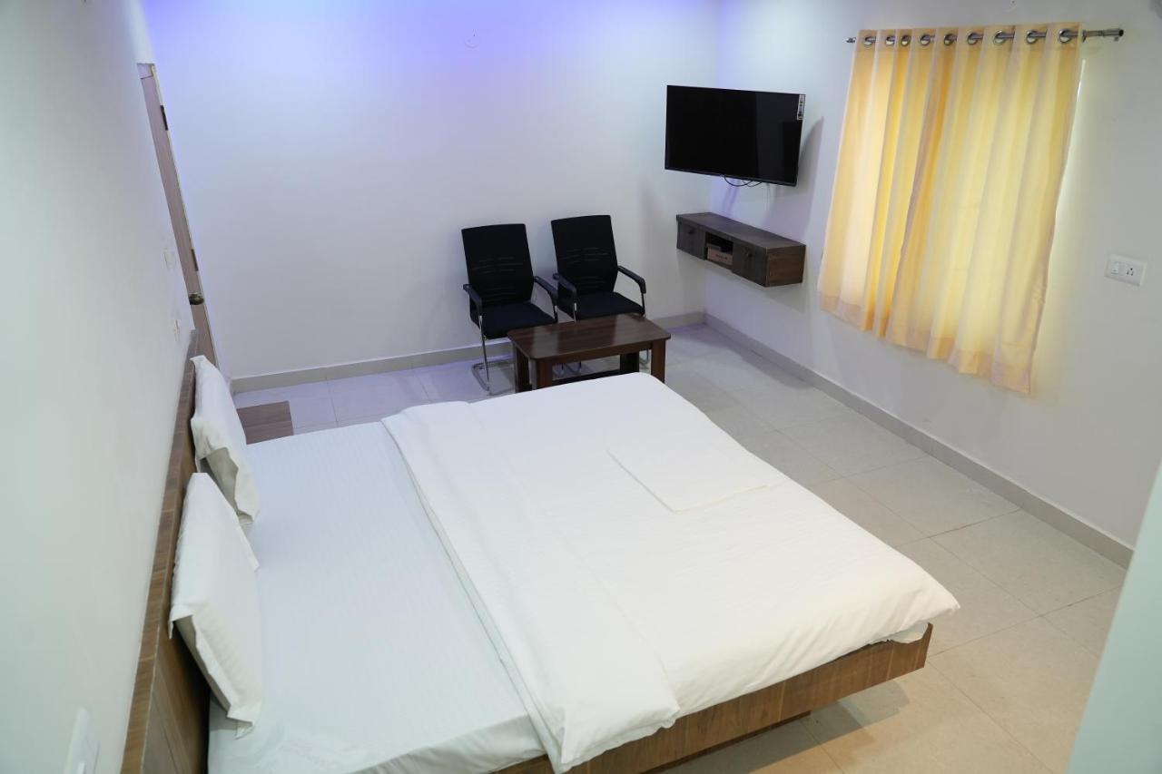 5 Star Grand- Premium Otel Shamshabad Dış mekan fotoğraf