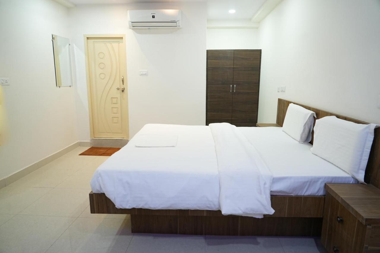 5 Star Grand- Premium Otel Shamshabad Dış mekan fotoğraf