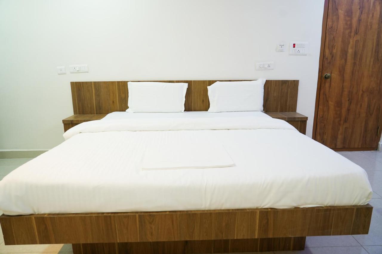 5 Star Grand- Premium Otel Shamshabad Dış mekan fotoğraf